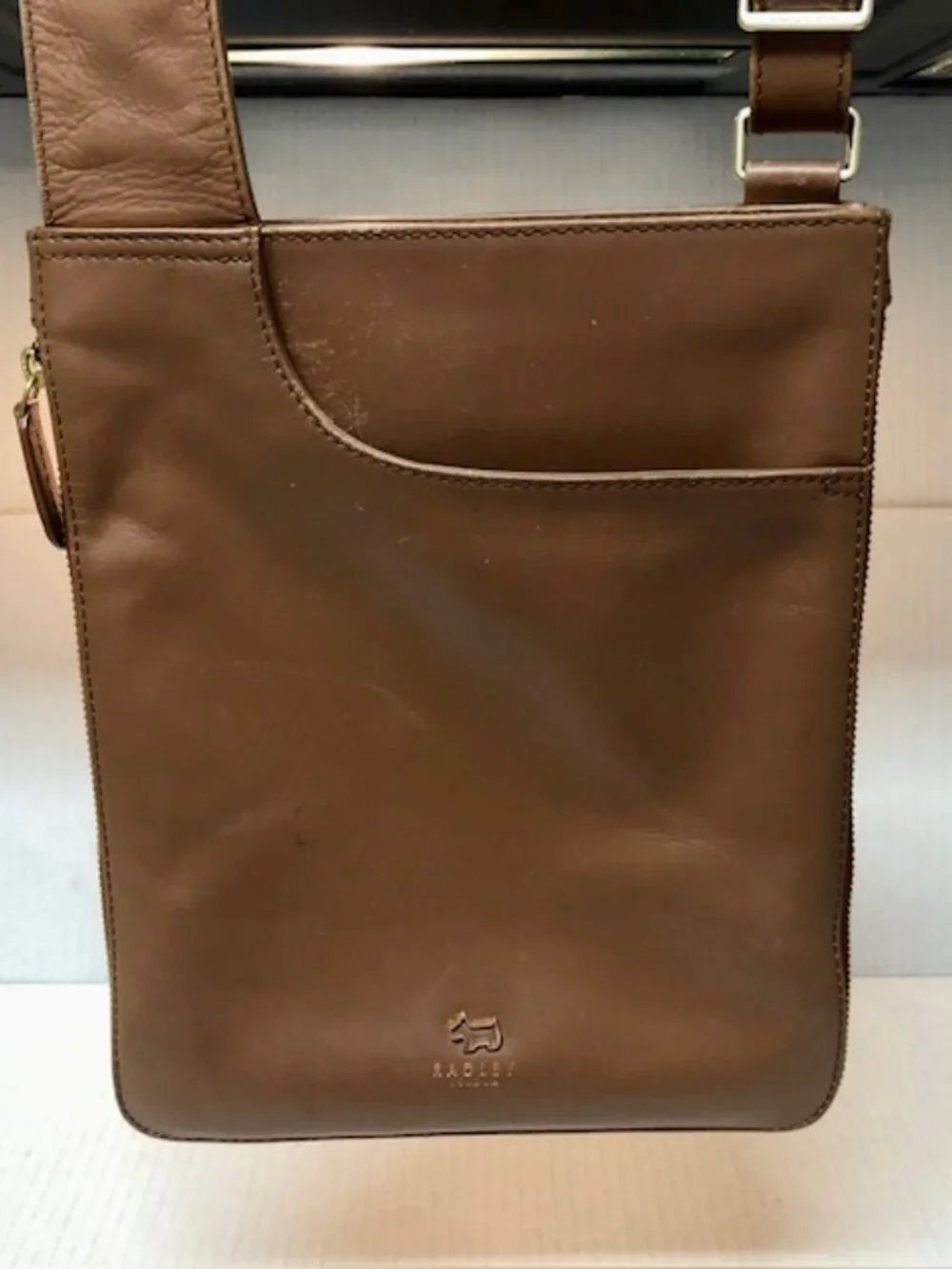 Radley London tan leather pockets crossbody bag purse adjustable strap
